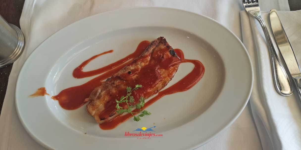 Nuestra comida en Au Pied de Cochon de París