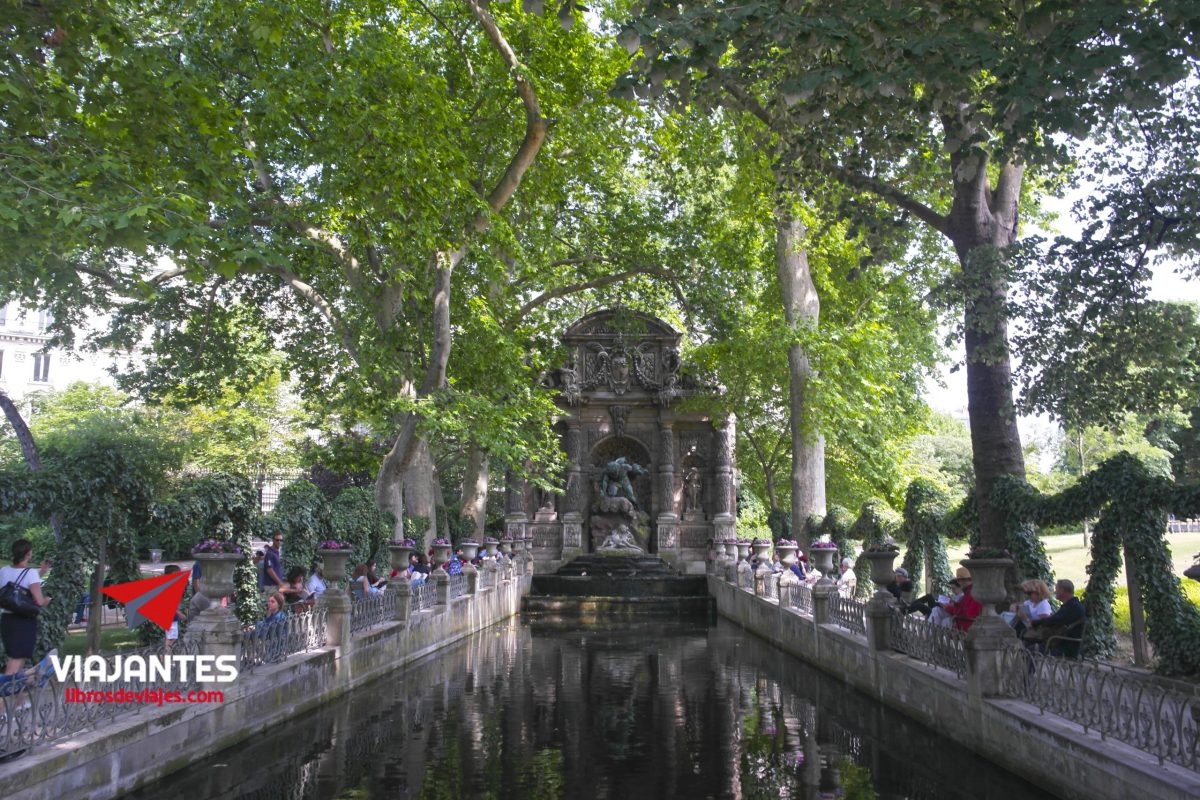 Fuente de María de Médicis en París