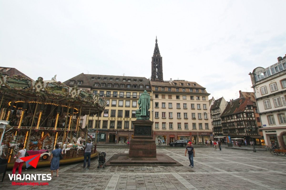 14 lugares que ver en Estrasburgo Plaza Gutenberg