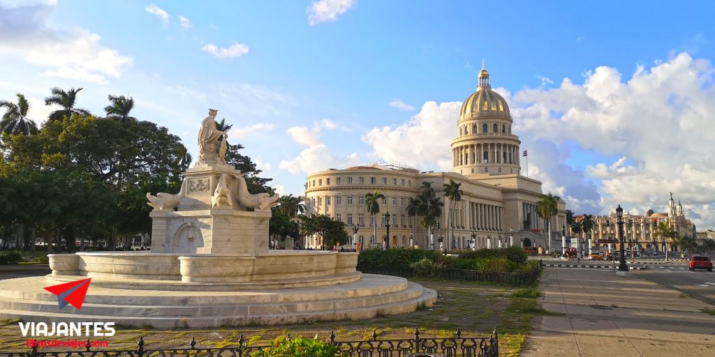 22 lugares que ver en La Habana La Fuente de la India con el Capitolio al fondo
