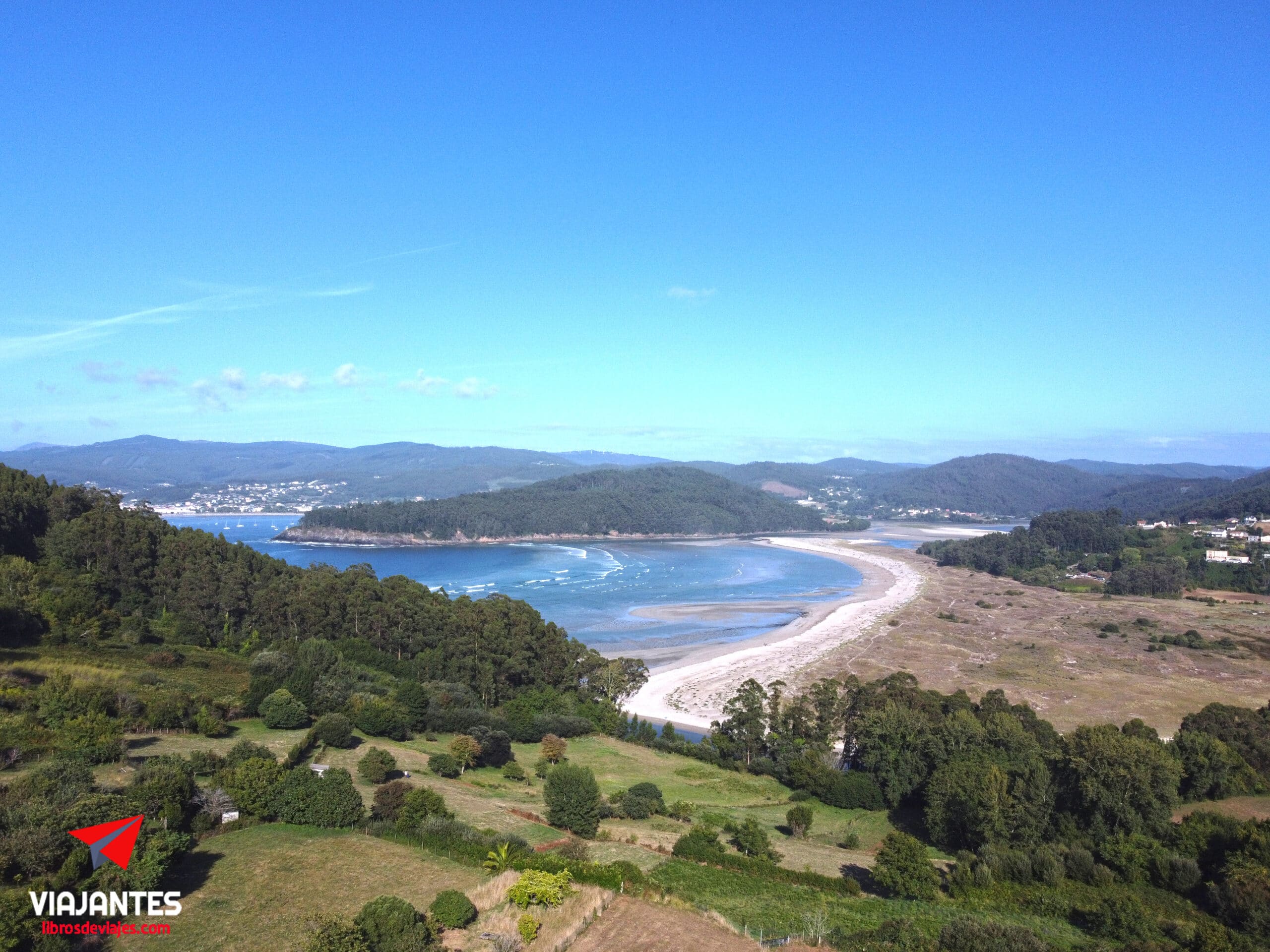 Vista panorámica de la Playa de Vilarrube y su entorno