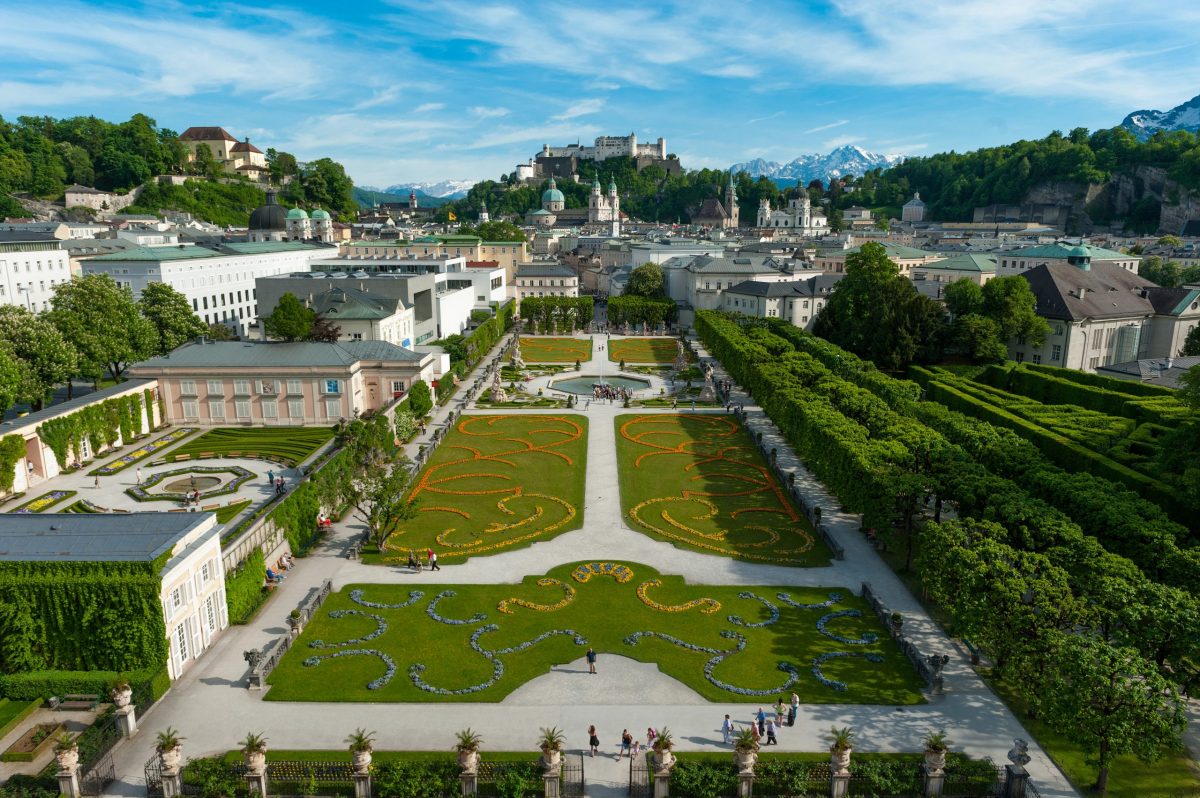 Palacio y jardines de Mirabell 