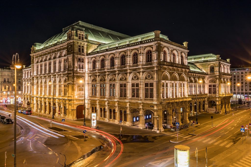 Lugares imprescindibles que ver en Viena Opera