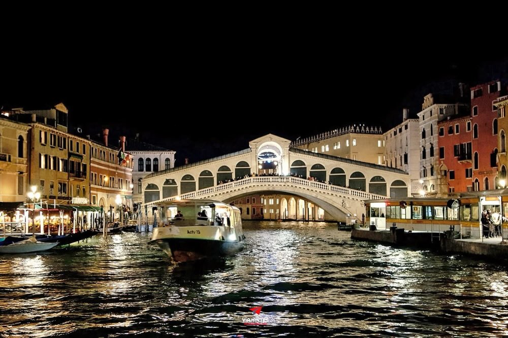 Puente de Rialto Venecia