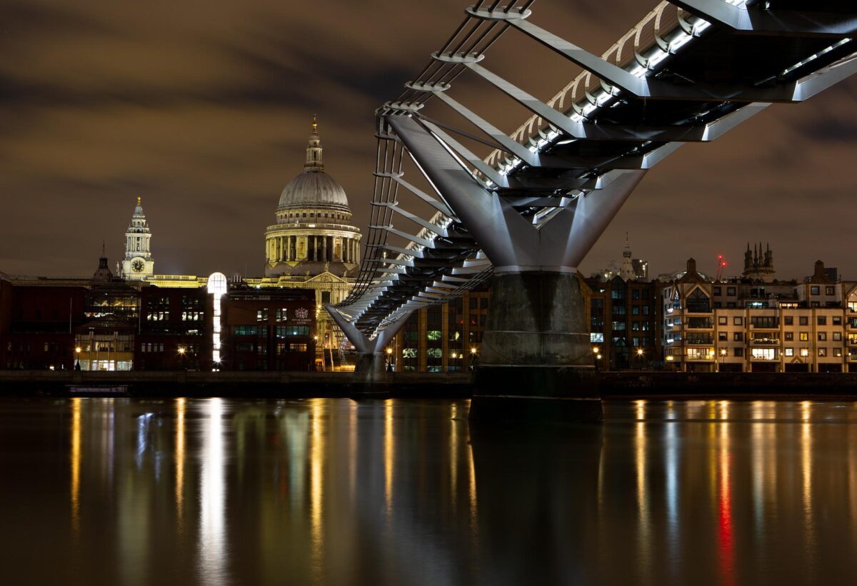 El Puente del Milenio y la Catedral de San Pablo