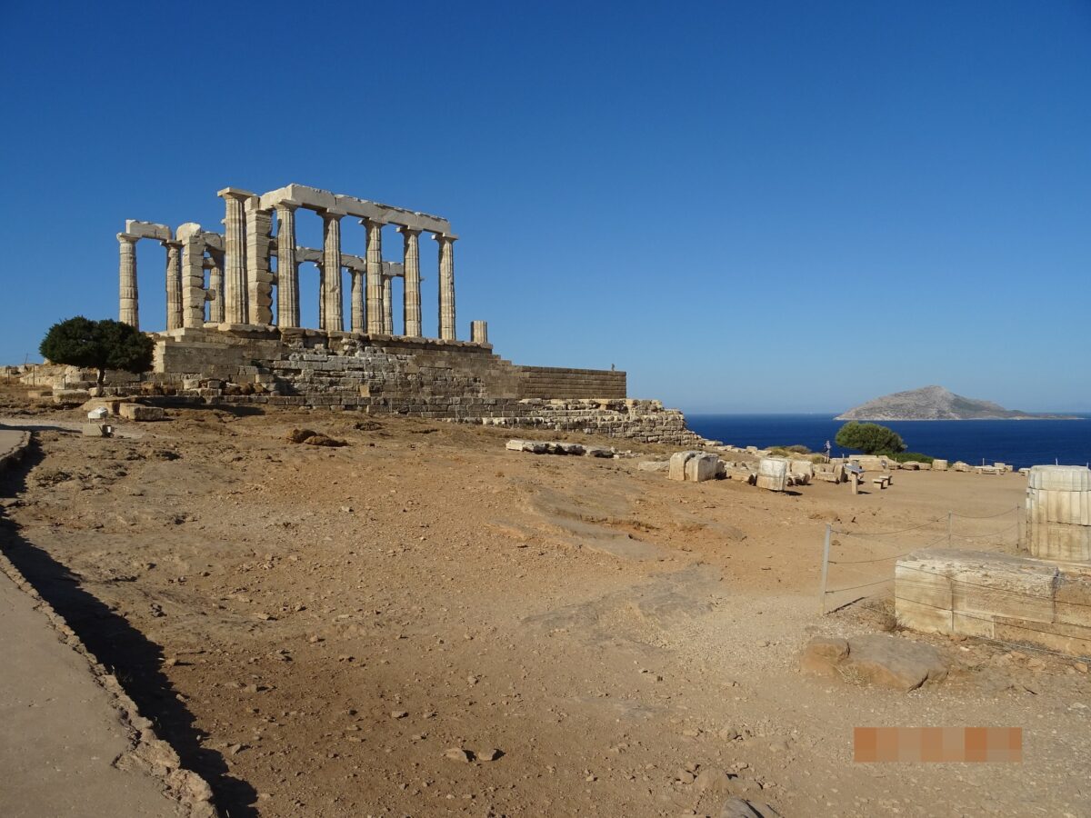 El Templo de Poseidón en Cabo Sunio