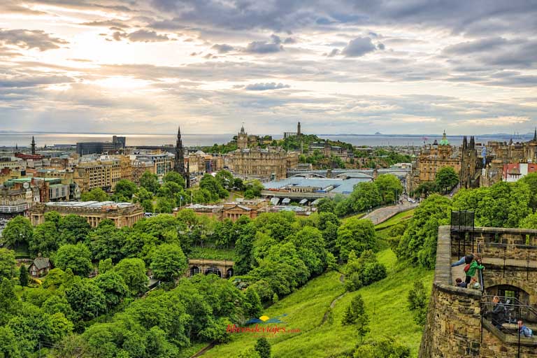 12 lugares que ver en Edimburgo Edimburgo desde el Castillo