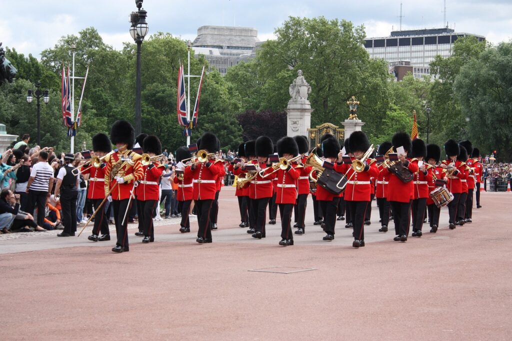 25 cosas que ver en Londres cambio de guardia en Buckingham