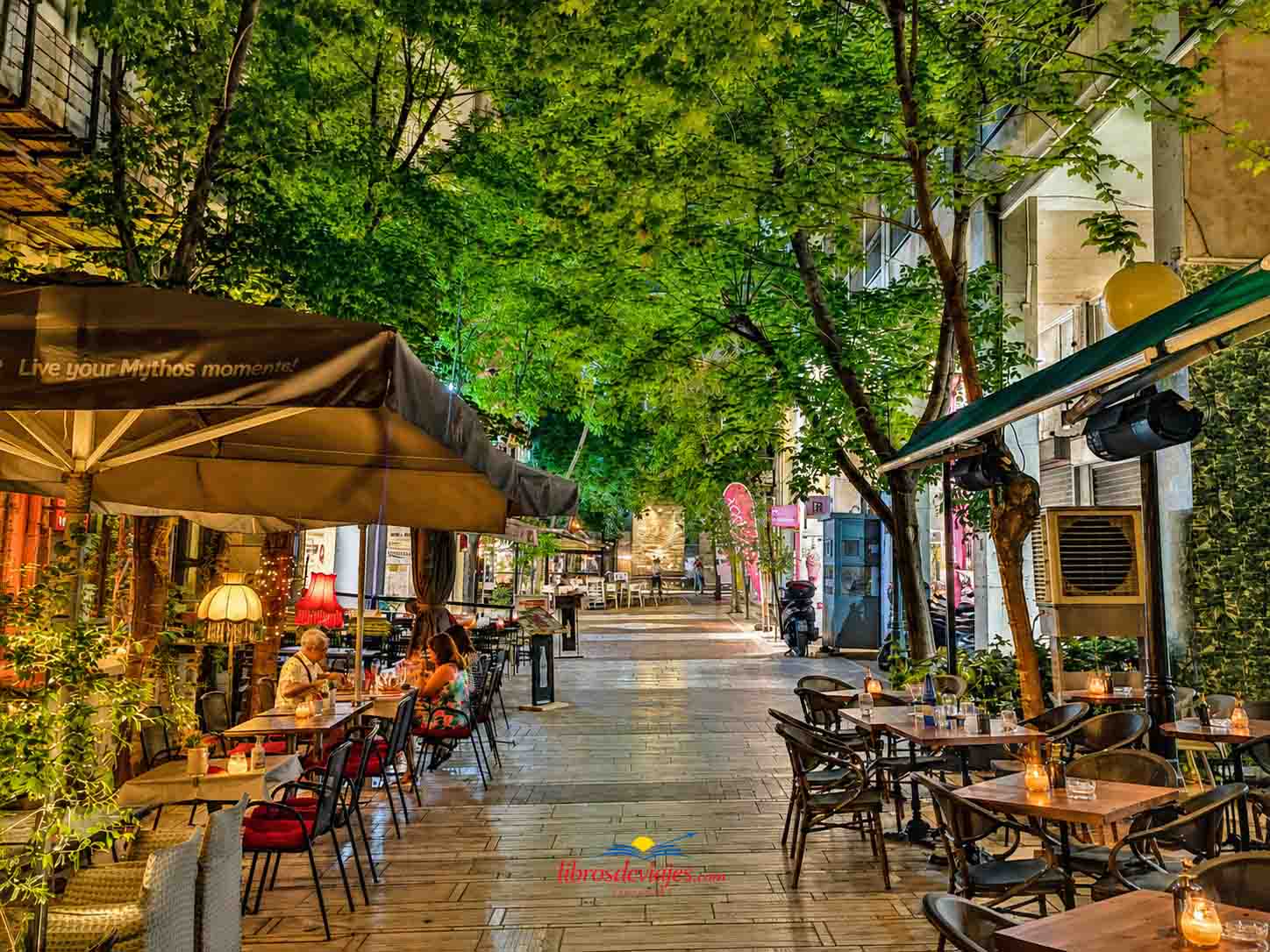 21 lugares que ver en Atenas Calle Ermou