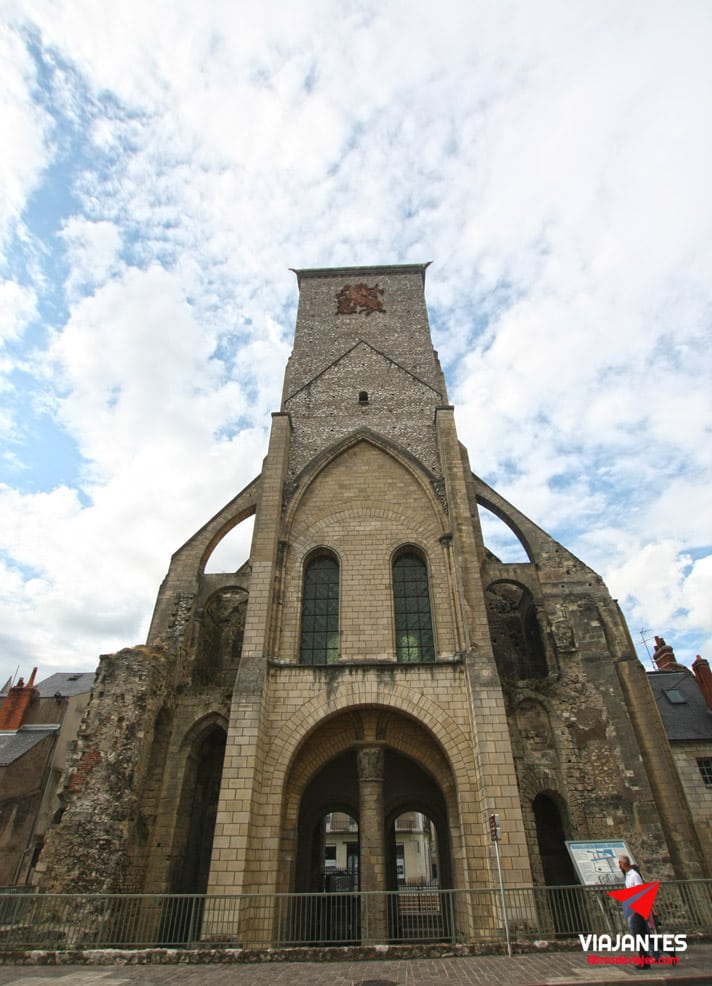 Basílica de St Martin de Tours torre de Carlomagno