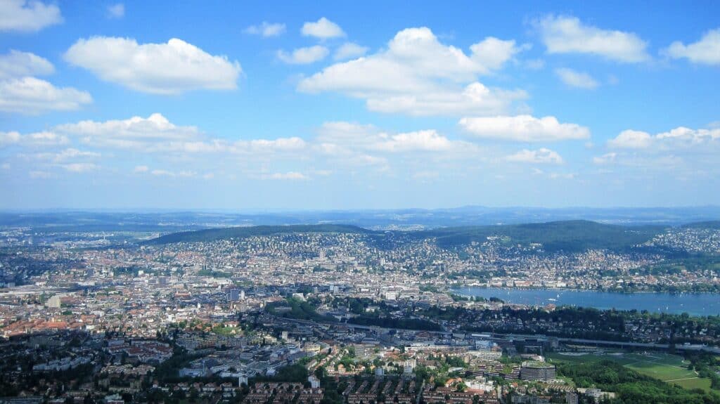 12 lugares que ver en Zurich mirador Uetliberg