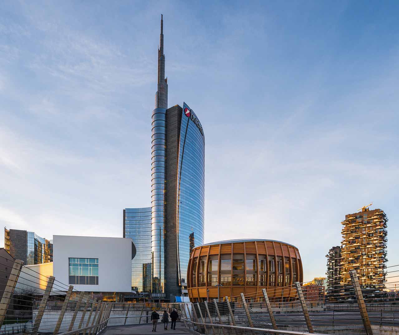 1 a Piazza Gae Aulenti