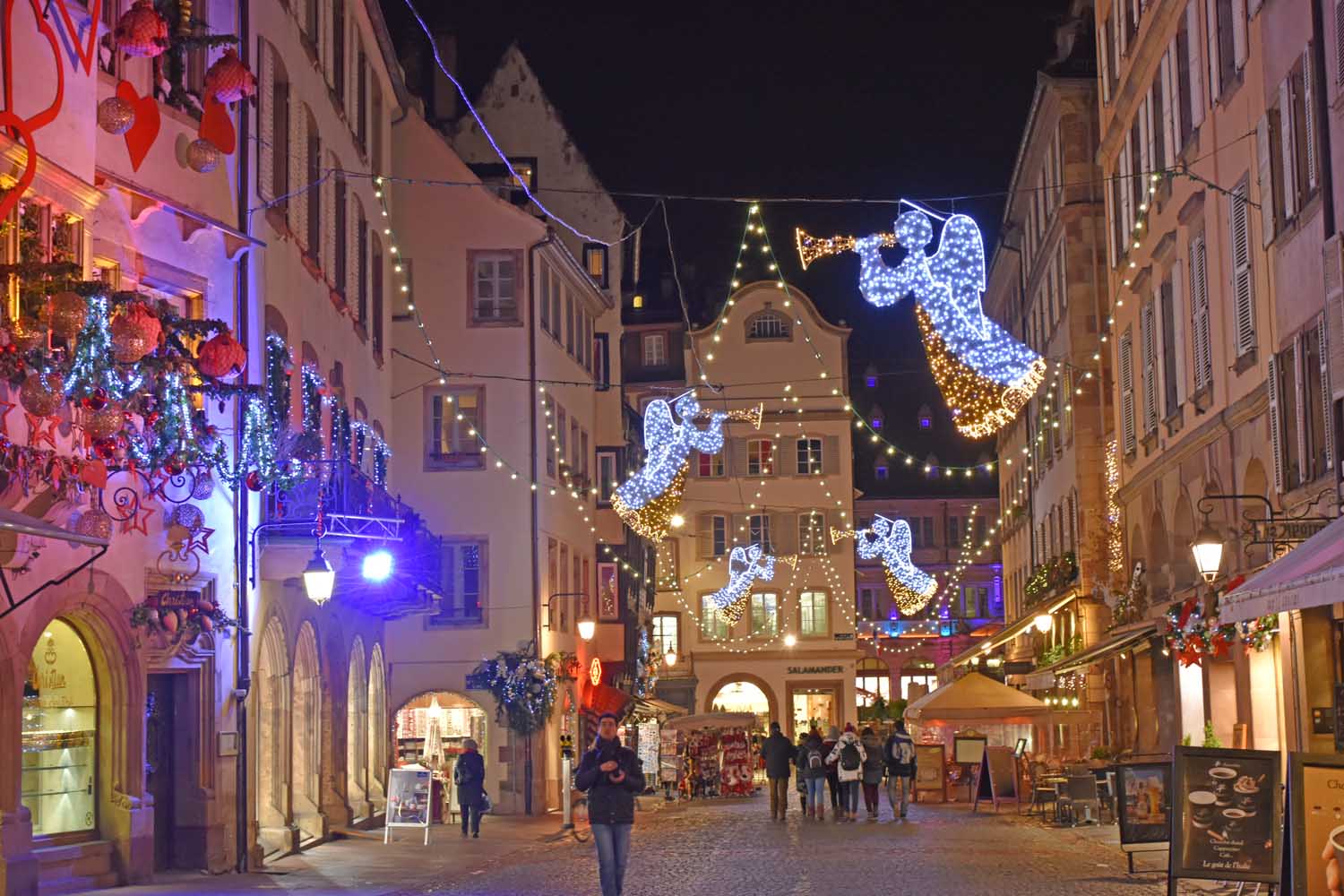 Christkindelsmärik en la Place Broglie de Estrasburgo