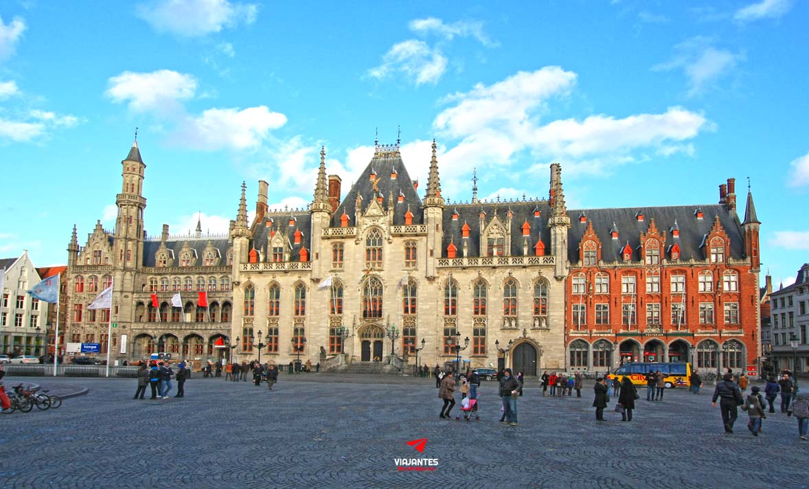 8 lugares que ver en Brujas Corte Provincial de Brujas