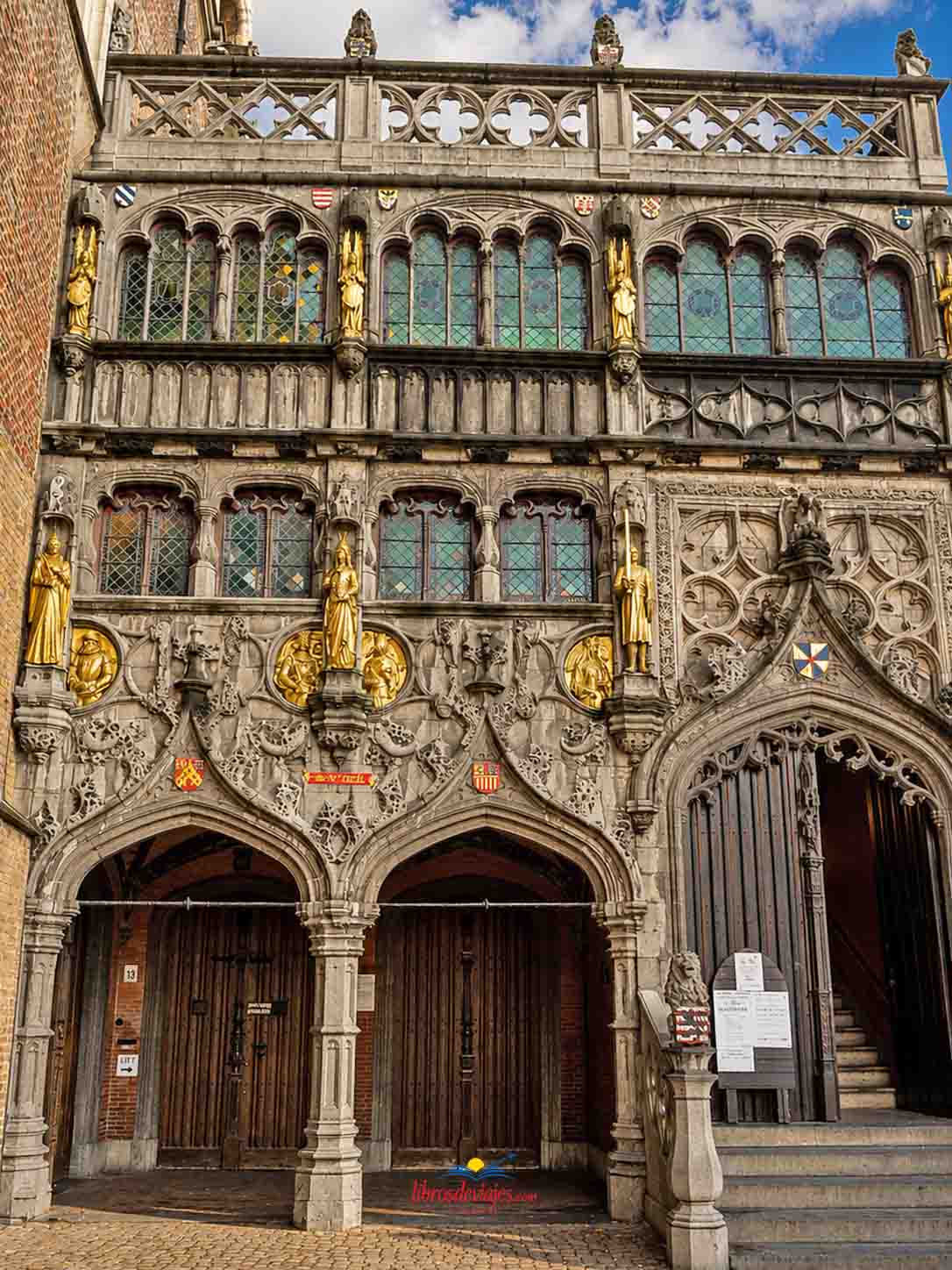 8 lugares que ver en Brujas Basílica de la Santa Sangre en Brujas