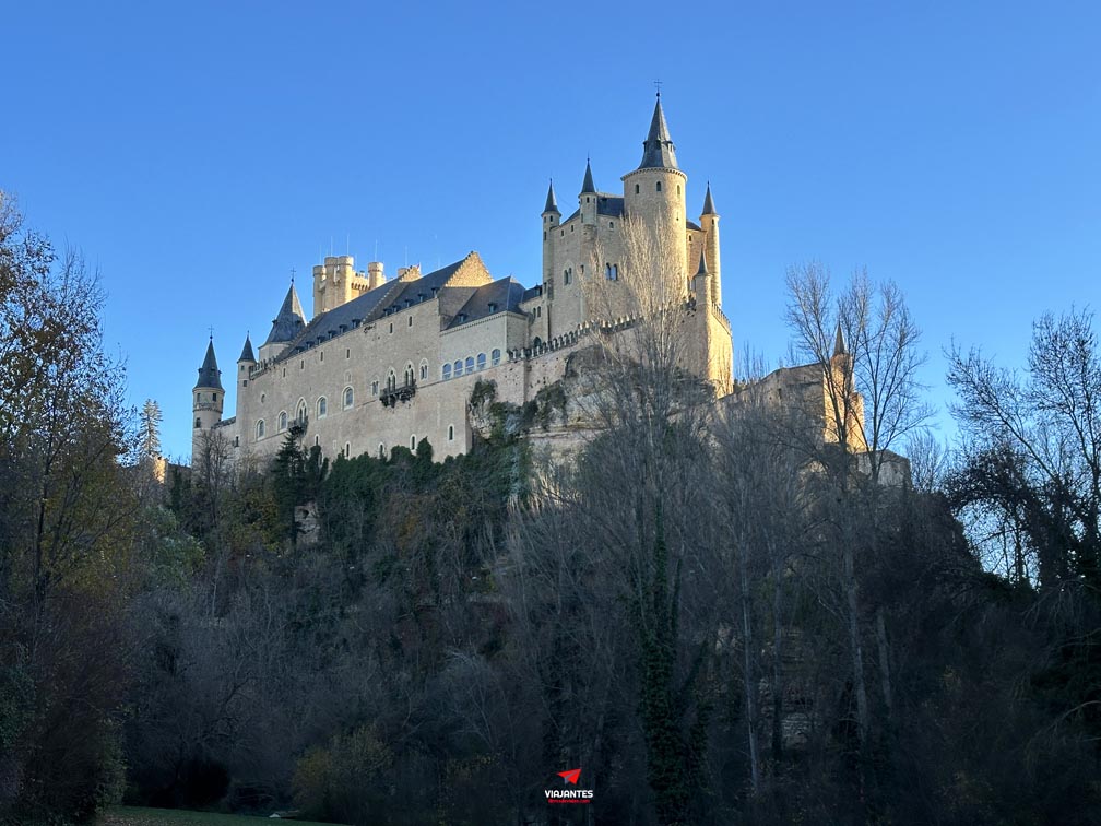 Vista del Alcazar de Segovia desde el Mirador de la Pradera de San Marcos