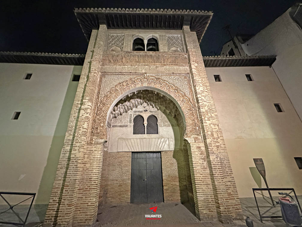 12 lugares que ver en Granada El Corral del Carbón