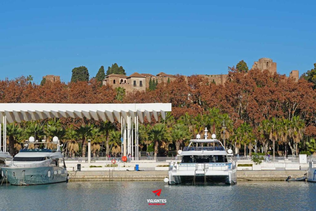 12 lugares que ver en Málaga Puerto de Málaga