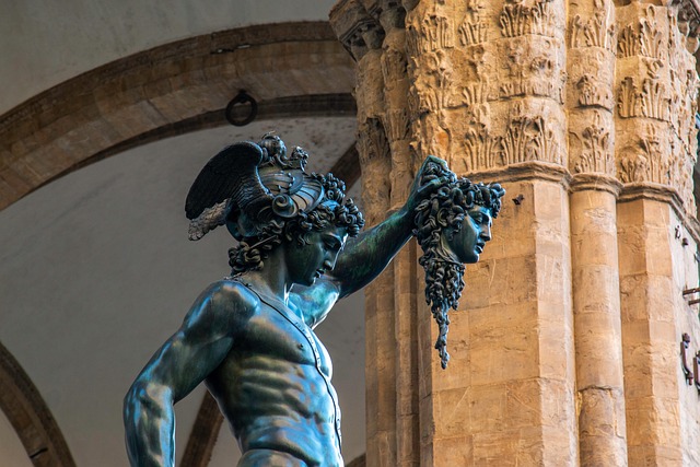 Perseo decapitando a Medusa