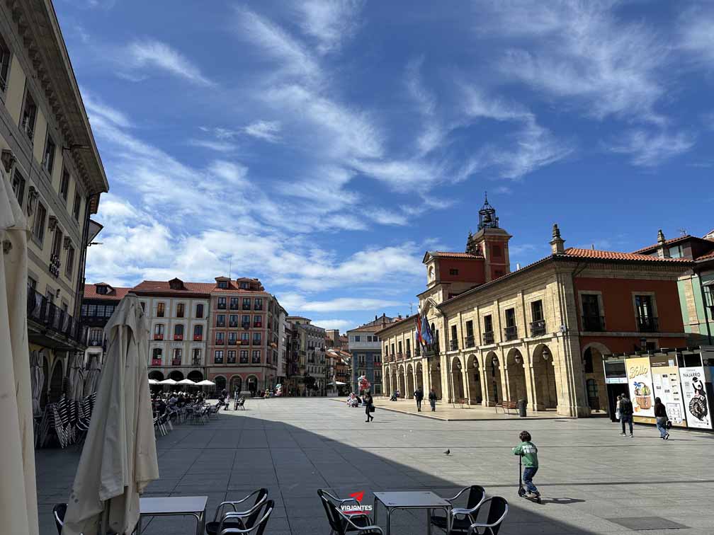 12 lugares que ver en Avilés La Plaza de España