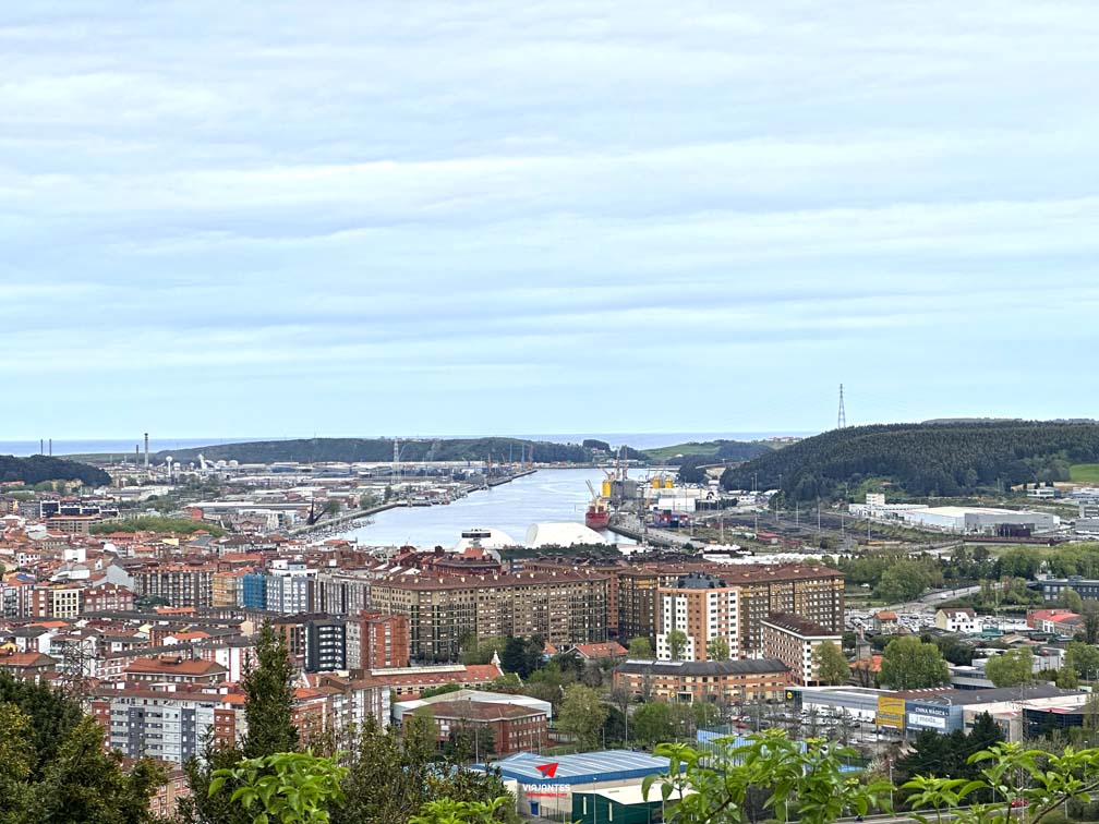 12 lugares que ver en Avilés Mirador de la Ermita de la Luz
