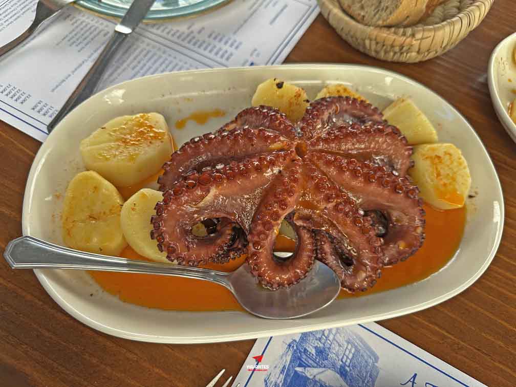 12 lugares que ver en Cambados A Fonte do Viño