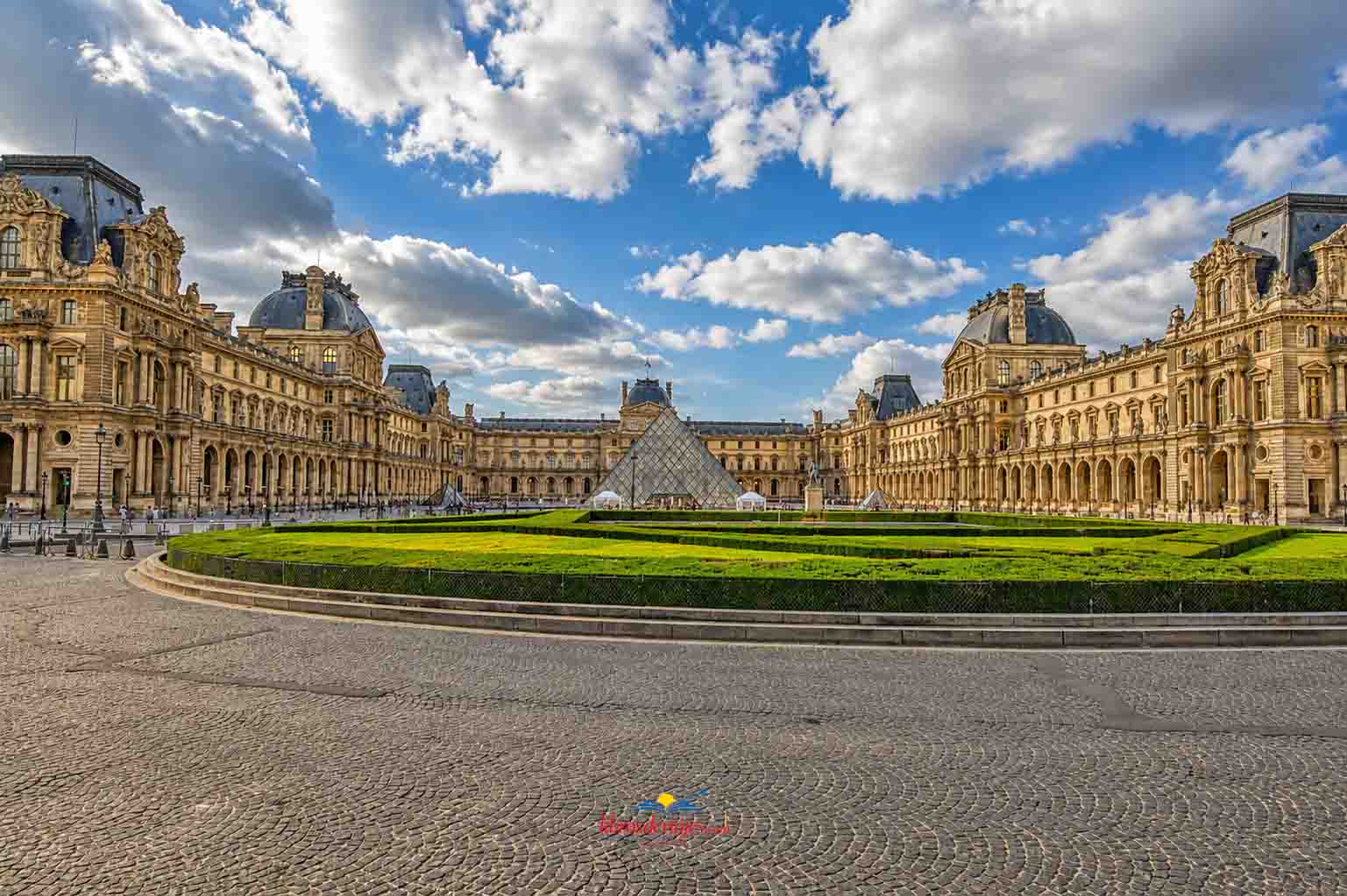 Museo del Louvre en París