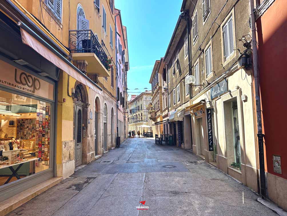 10 lugares que ver en Pula casco histórico de Pula