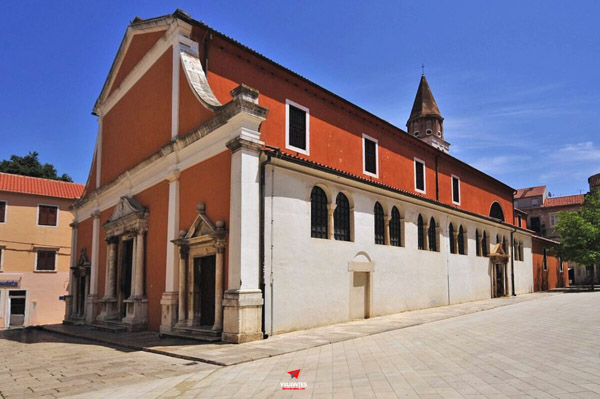 18 lugares que ver en Zadar Iglesia de San Simeón
