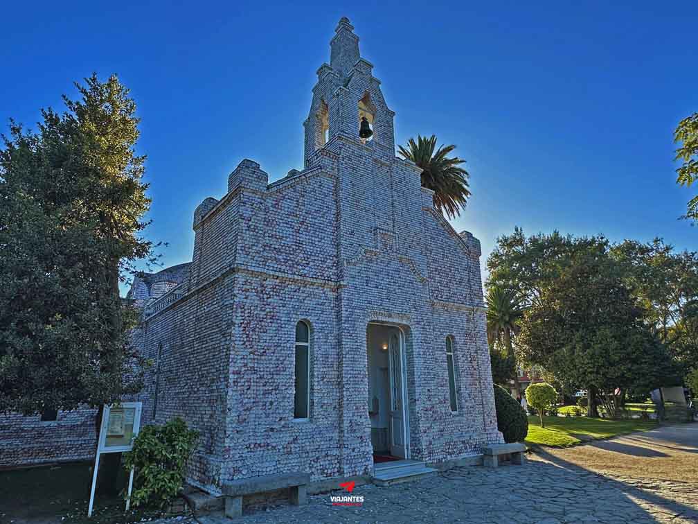 11 lugares que ver en O Grove: playas y gastronomía 12 11 lugares que ver en O Grove Capilla de San Caralampio en a Toxa