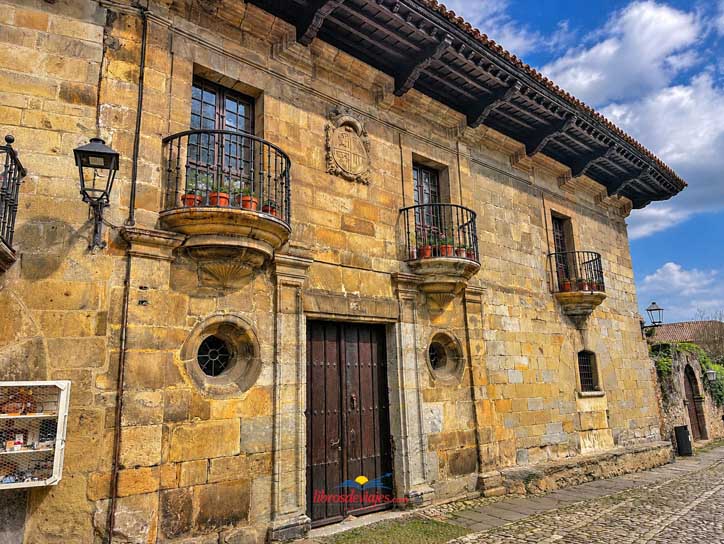 Casa de los Villa en Santillana del Mar