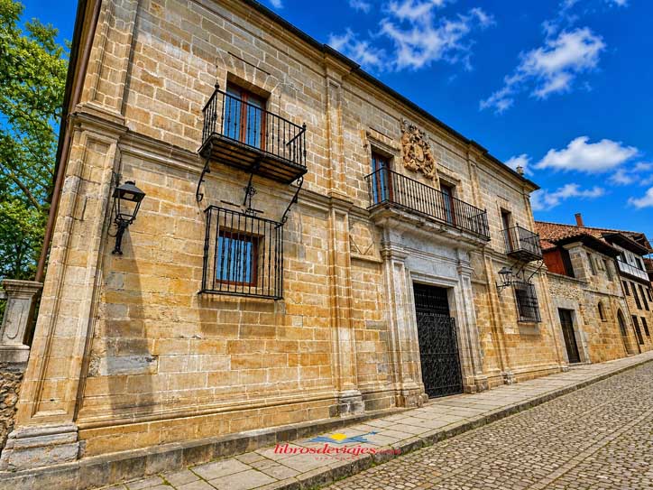Palacio de Peredo en Santillana del Mar