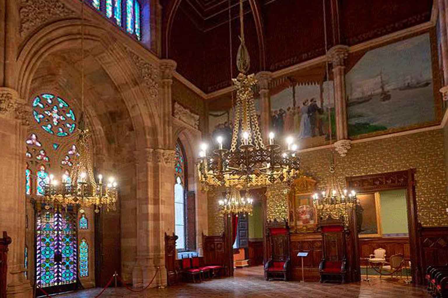Salón del trono del Palacio de Sobrellano