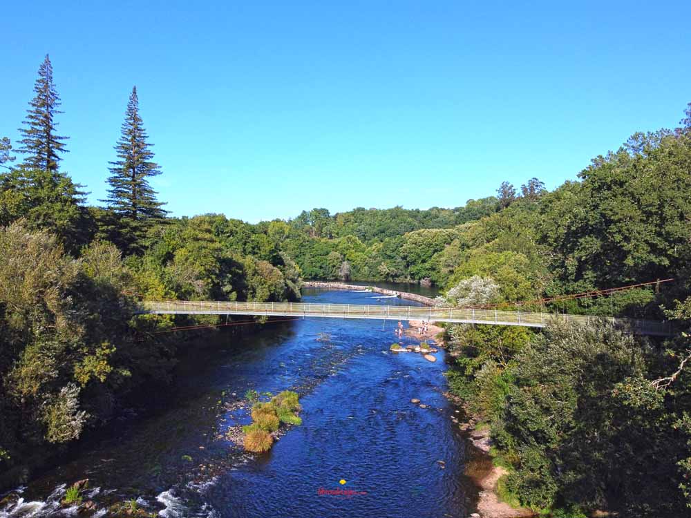 Puente colgante de O Xirimbao cerca de Santiago de Compostela