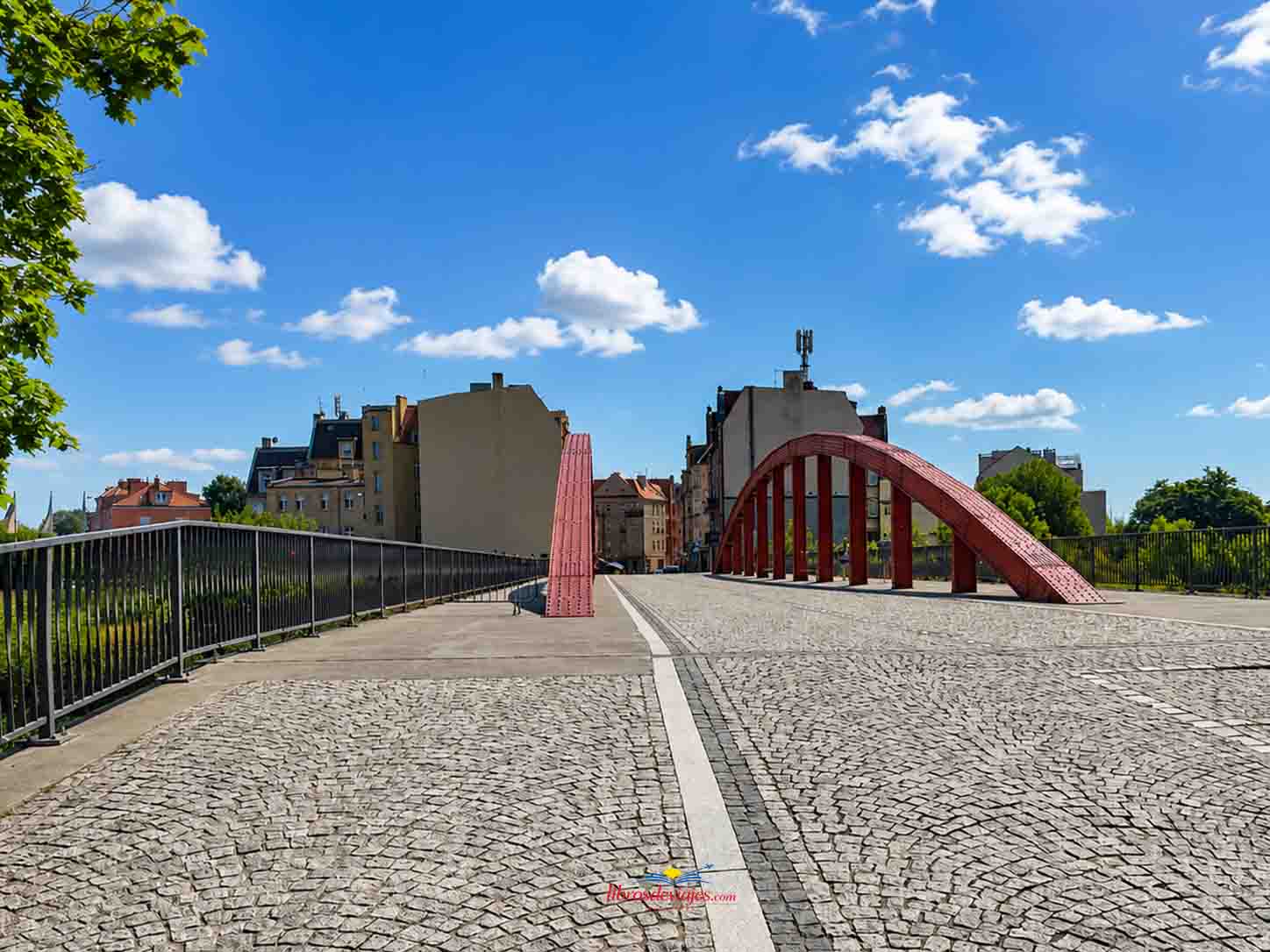 18 lugares que ver en Poznan Puente del Obispo Jordan entre Ostrów Tumski y Śródka