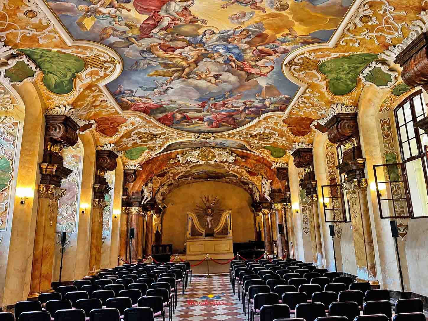Oratorium Marianum de la Universidad de Wrocław, una joya del barroco que combina espectaculares frescos, ornamentación y siglos de tradición musical