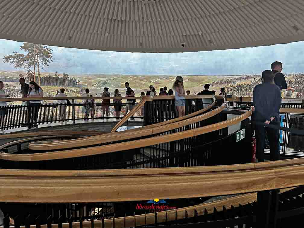 Interior del Panorama de Racławice en Wroclaw