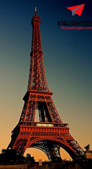 15 lugares imprescindibles que ver en Paris Tour Eiffelue ver en París TOUR EIFFEL